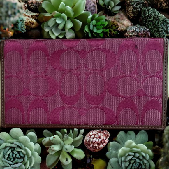 Coach Wallet - Purple/Maroon - Authentic - Picture 6 of 11
